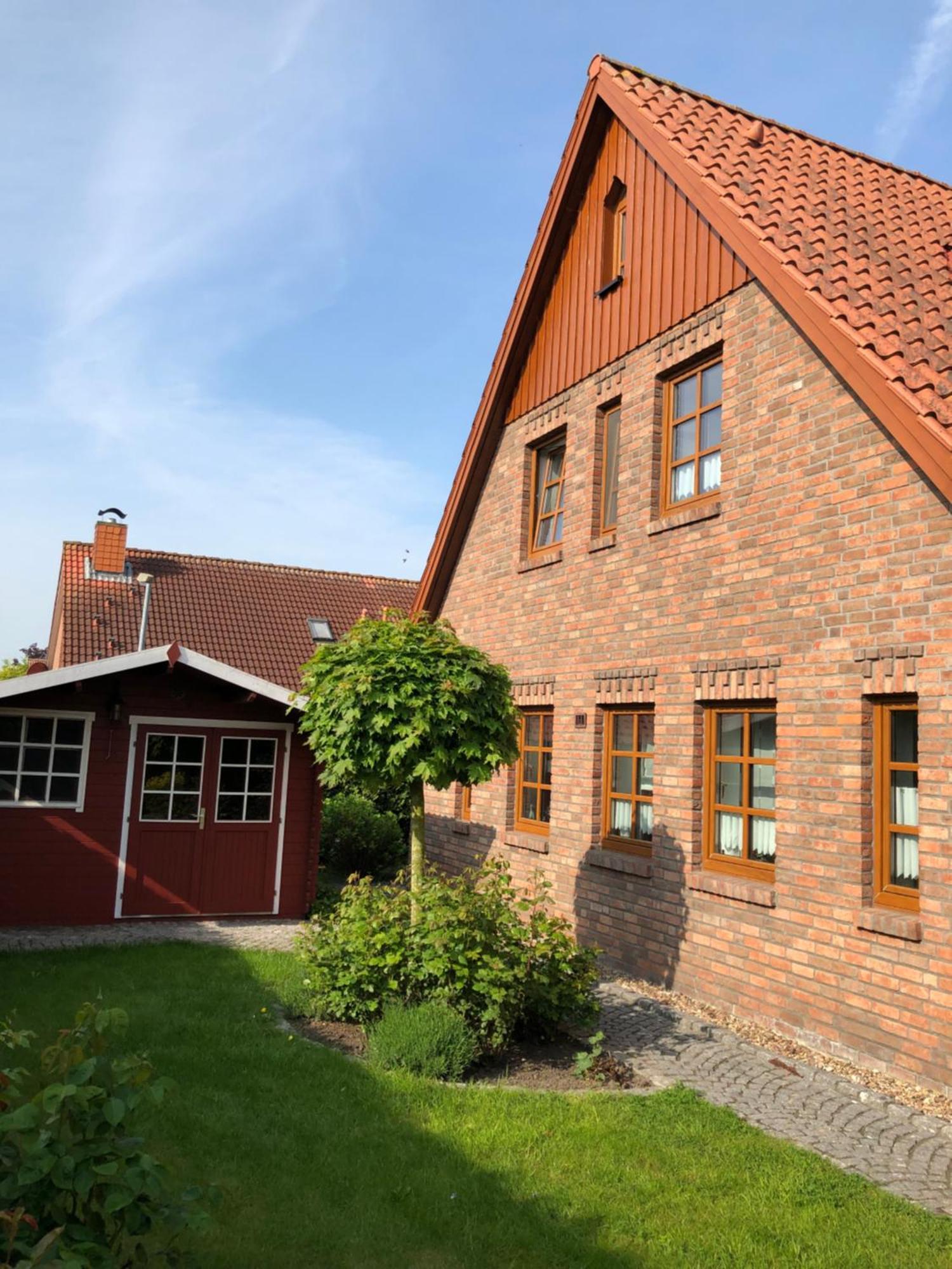 Ferienhaus Henny: 6 Geh-Minuten Vom Hafen. Privater Garten Jemgum المظهر الخارجي الصورة